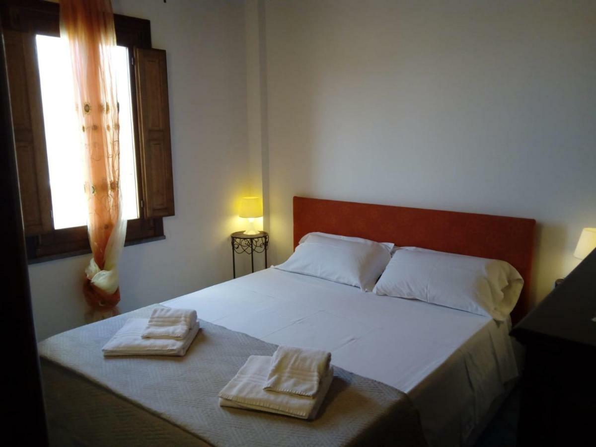 Royal Mandralisca Apartment Cefalu Exterior photo